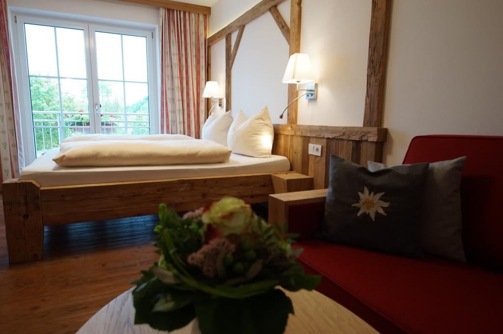Gasthof Metzgerwirt Regenstauf Zimmer foto
